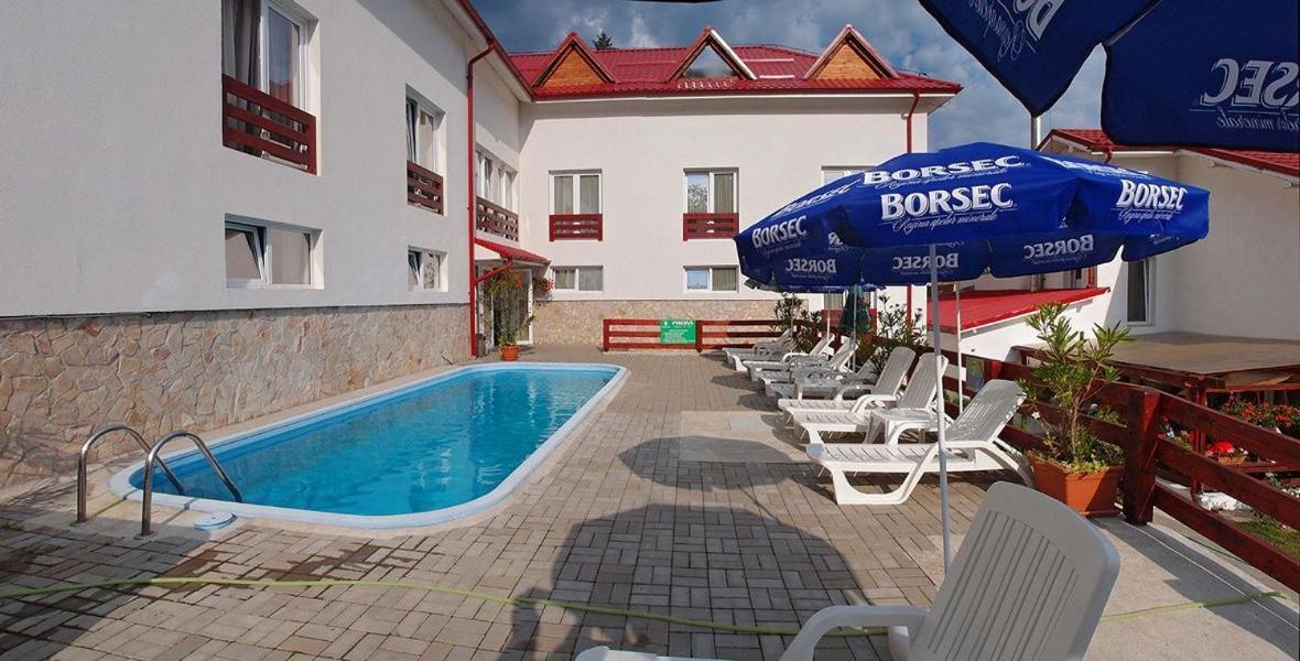 Hotel Domnitei Кэлимэнешти Экстерьер фото