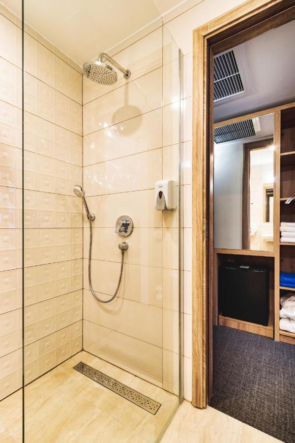 Hotel Domnitei Кэлимэнешти Экстерьер фото