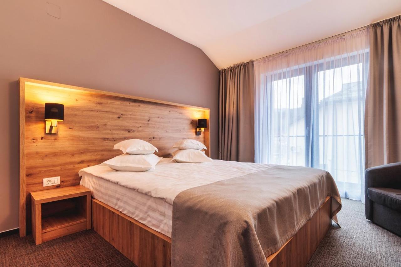 Hotel Domnitei Кэлимэнешти Экстерьер фото