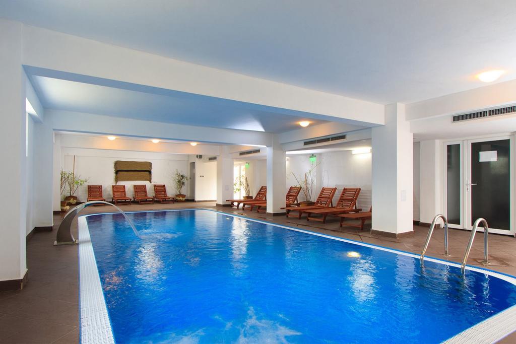 Hotel Domnitei Кэлимэнешти Экстерьер фото